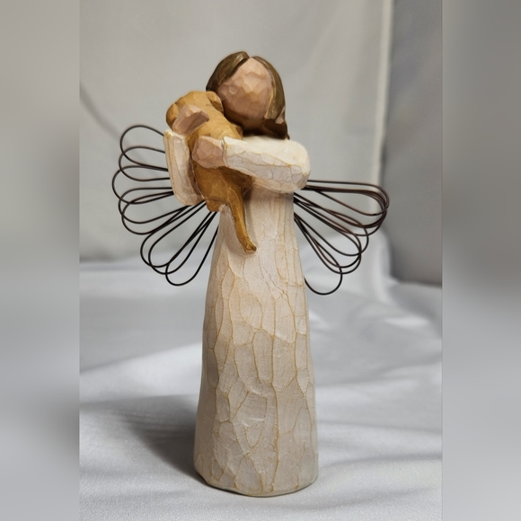 Willow Tree Angel of Friendship, Sculpted Hand-Painted Figure - Picture 1 of 4